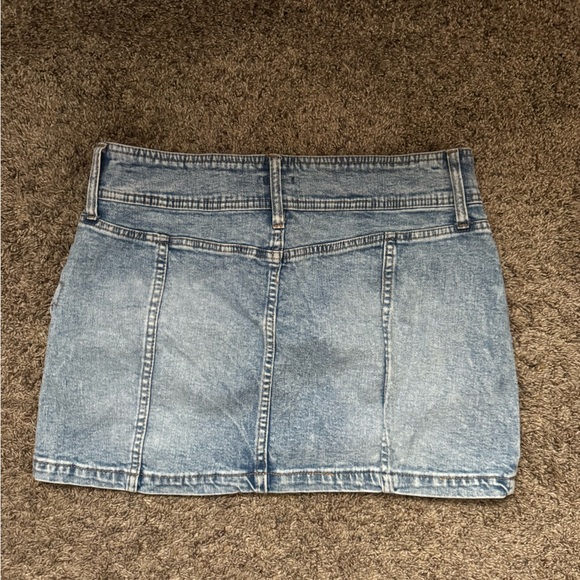 Women’s Jean mini skirt with removable belt - Picture 5 of 6